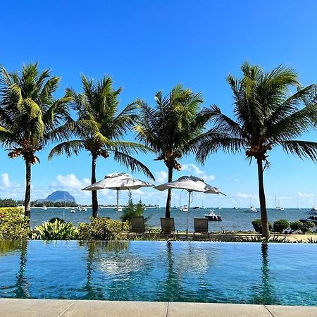 Latitude Luxury Seafront Suite Rivière Noire Kültér fotó