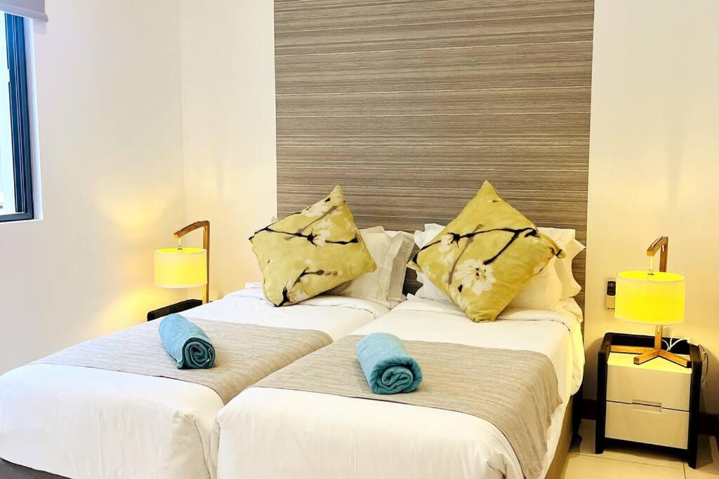 Latitude Luxury Seafront Suite Rivière Noire Kültér fotó