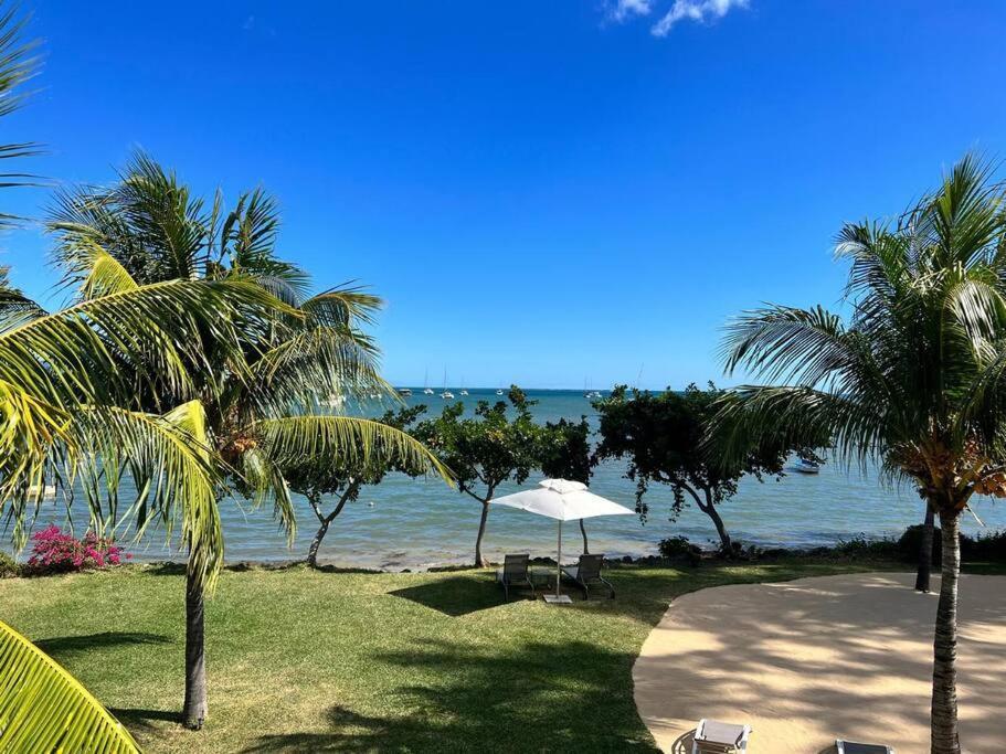 Latitude Luxury Seafront Suite Rivière Noire Kültér fotó