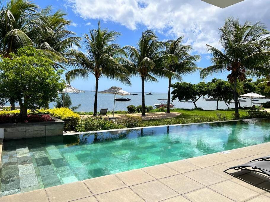 Latitude Luxury Seafront Suite Rivière Noire Kültér fotó